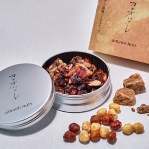 カカオニブと黒糖ヘーゼルナッツ　他